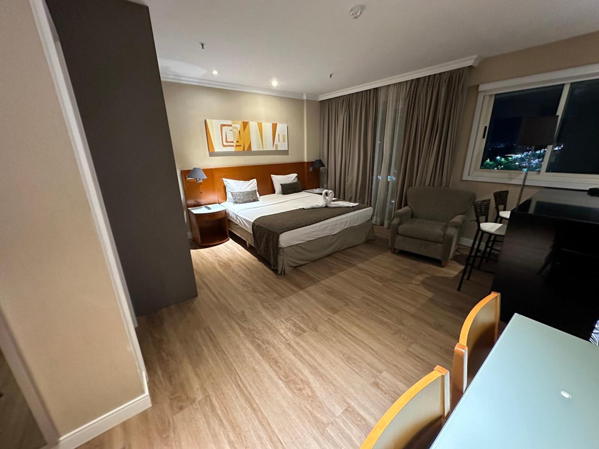 Barra Da Tijuca - 9 - Flat Premium Com Cozinha, Fogao Cooktop, Geladeira Grande, Smart Tv Grande, Lindo E Muitissimo Confortavel, Balsa Para A Praia Gratis E Estacionamento Gratuito Rio de Janeiro Exterior foto